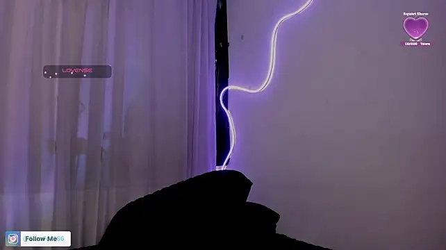 Sara_Foxx1 webcam