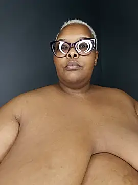 fatafricanqueen webcam