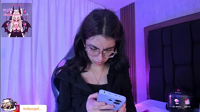 Molly_A webcam