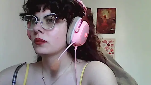 Owly_bloom webcam