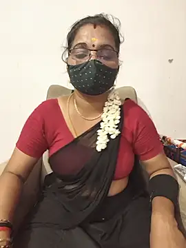 Tamilyazhini19 webcam