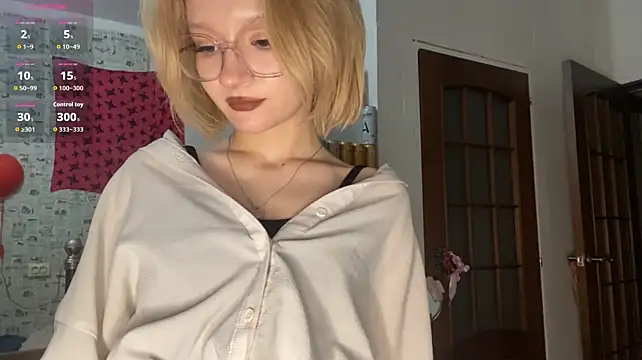 NikiAkimbo webcam