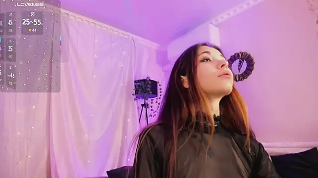 Luxe_Lina webcam