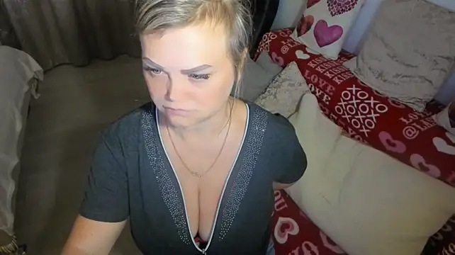 MildMature webcam