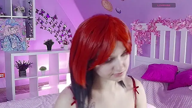 Skylar_Mour webcam