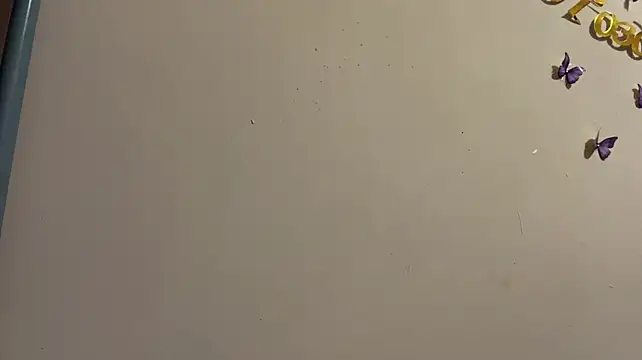 NgaMuszar live cam on StripChat
