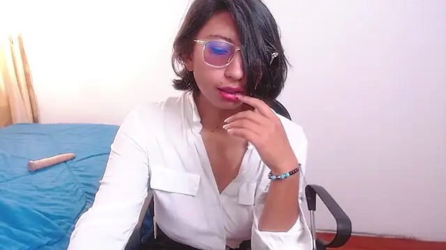 Violet_2003 webcam