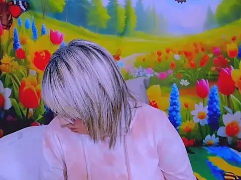 indianroxy (F mature) - make me wet n dripping