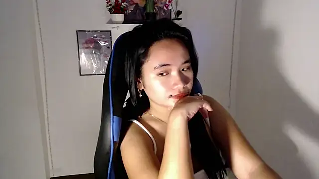 Slutty_Lauraxx webcam