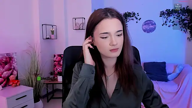liana_kisses