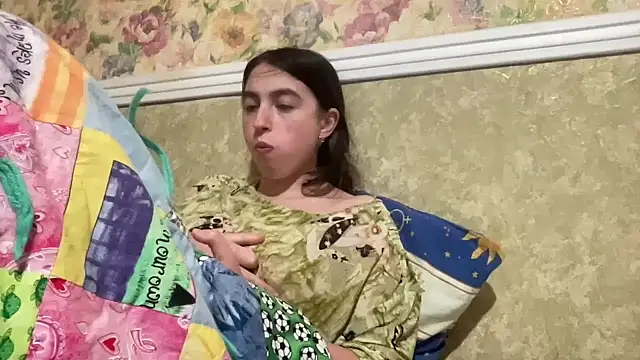Aphr0ditee live cam on StripChat