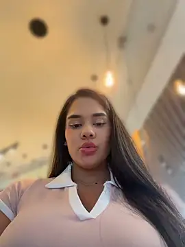 BellaLeclair_ live cam on StripChat