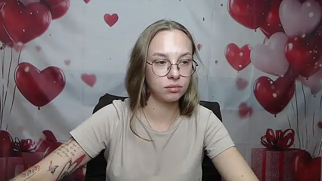 SteshaGlass live cam on StripChat