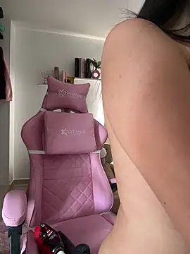 Jenn_Layton