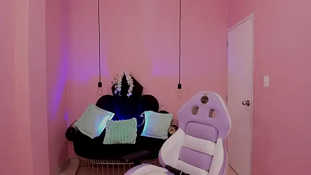 Adri_gomez_x live cam on StripChat