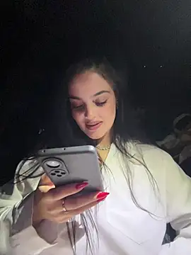 LunnaVey live cam on StripChat