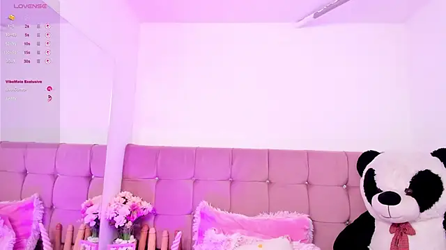 AndreaPinkNaughty