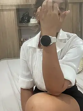 Valen_Milf4u