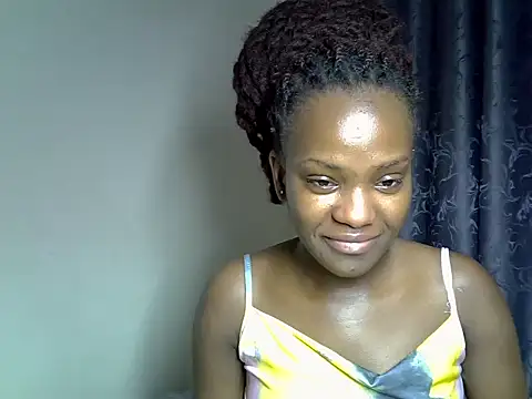 Lynne_pretty4 webcam