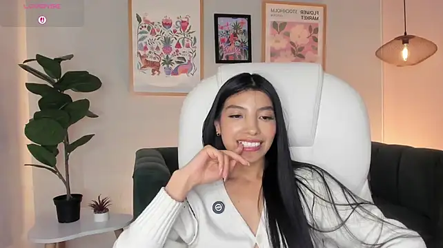 Tiffany_Low 👼 online nude webcam