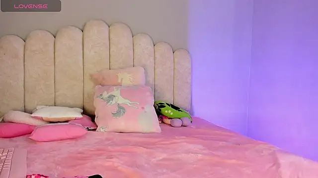 Celestecastro_ live