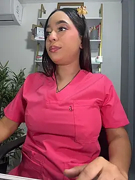 MiaCamille_ webcam