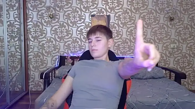 EmyHills webcam