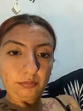 Mia_Luxxe webcam