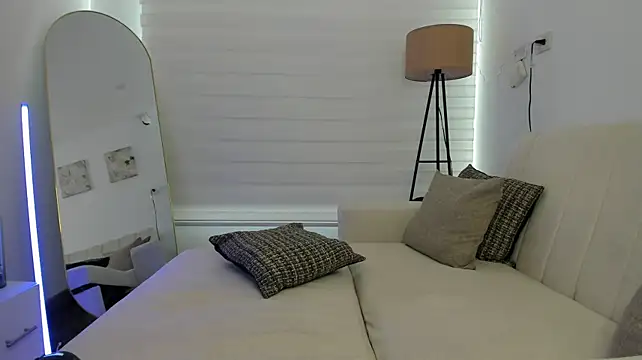 Ori_valentina webcam