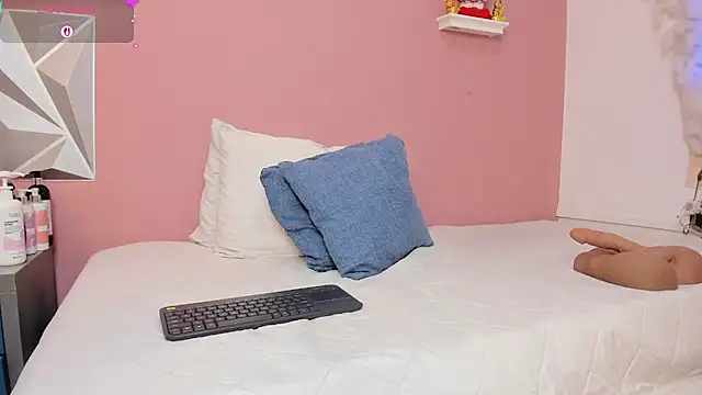 mia_gold_ 🐯 naked cam chat