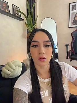 EmmyEvans1 🦏 nude webcam chat