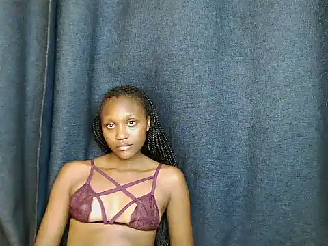 Zari_wet webcam