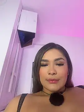 Kendall__evanss live cam on StripChat