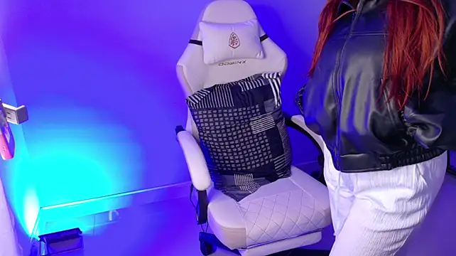 samantha_tattu webcam