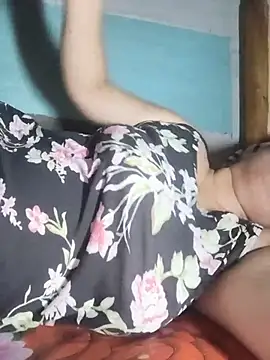 Sweetlorie_83 webcam
