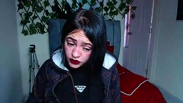 Violettasquirt webcam
