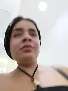 Julieth_hot-69 webcam