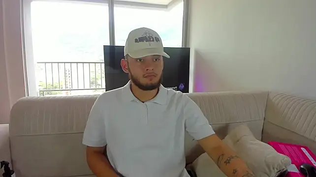 Ryan_Miller111 webcam