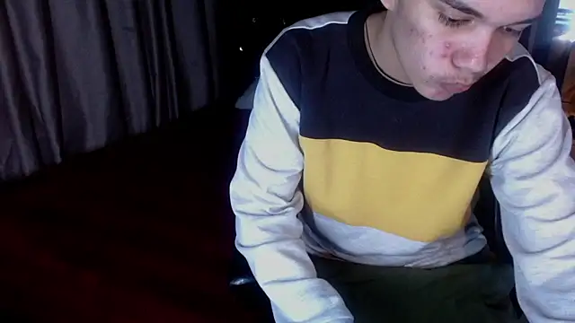 haku_nayro webcam
