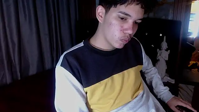 haku_nayro webcam