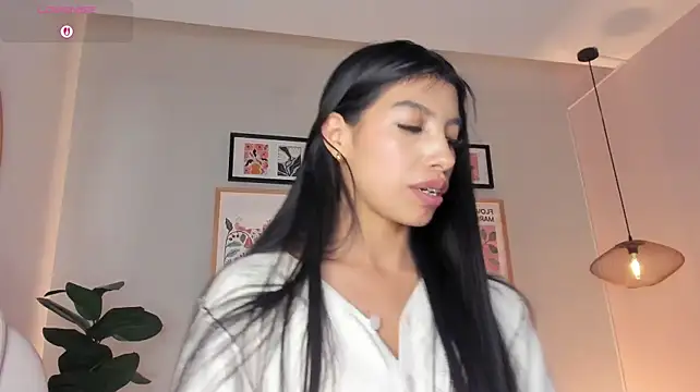 Tiffany_Low