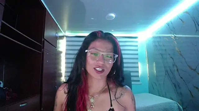 SamathaMay live cam on StripChat