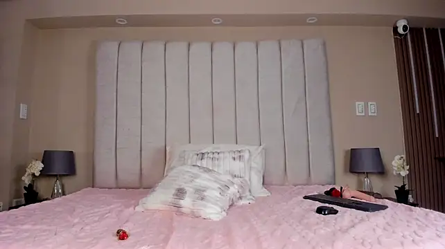 CataleyaMoon_