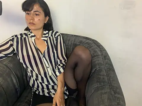 kanela3434 live cam on StripChat