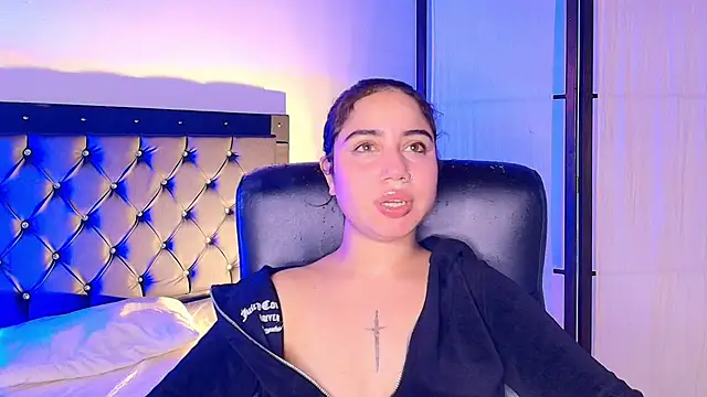 nayades_ricci live cam on StripChat