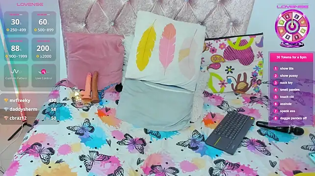 amelia_petiite