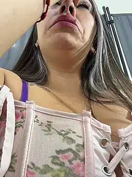 LIZ-06_ webcam