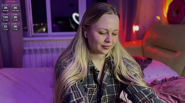 Estella_Elwood webcam