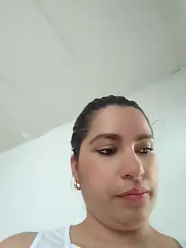 naty_hot4uu webcam