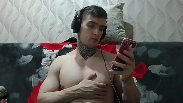 this_is_andy live cam on StripChat